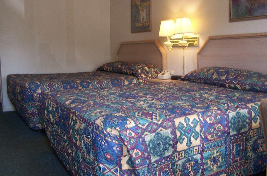 Celebration Inn Lewisburg Zimmer foto